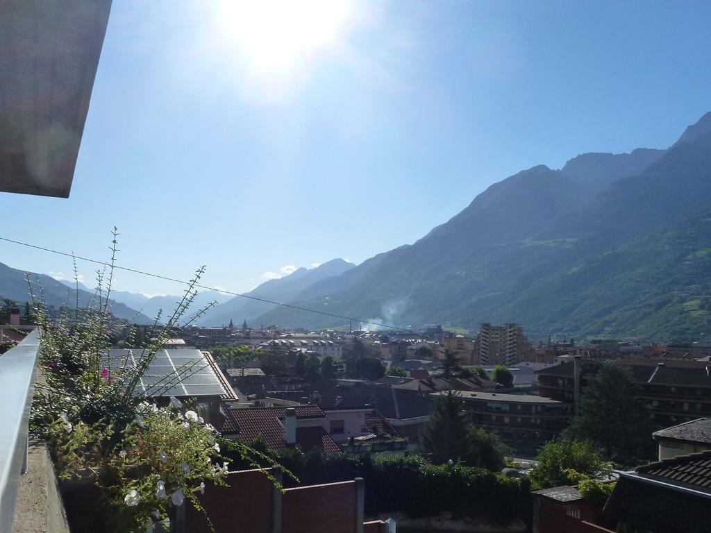 La Betulla Appartamento confortevole Wifi e Parking free Aosta Esterno foto