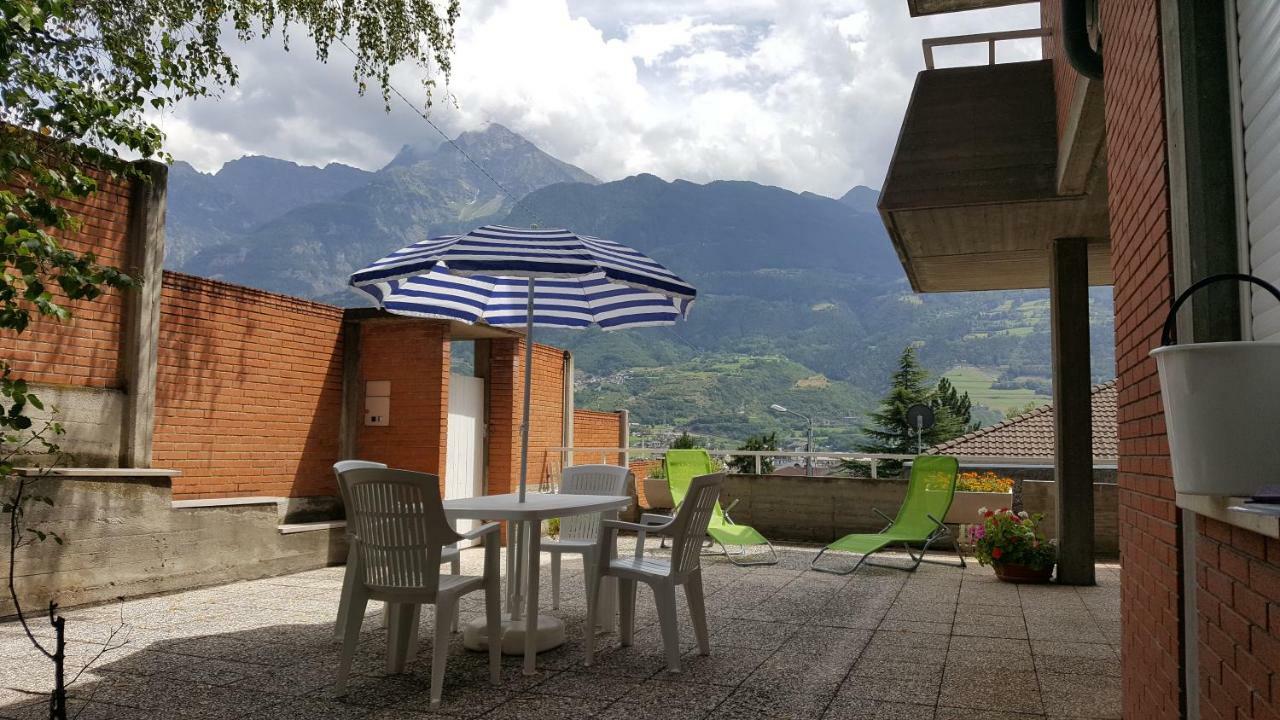 La Betulla Appartamento confortevole Wifi e Parking free Aosta Esterno foto